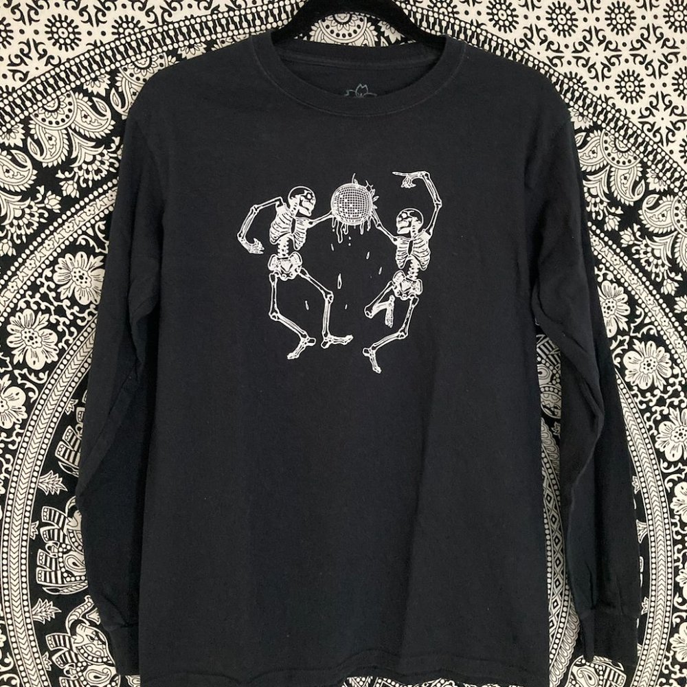 Dancing Skulls long sleeve Joji Merch, Size small